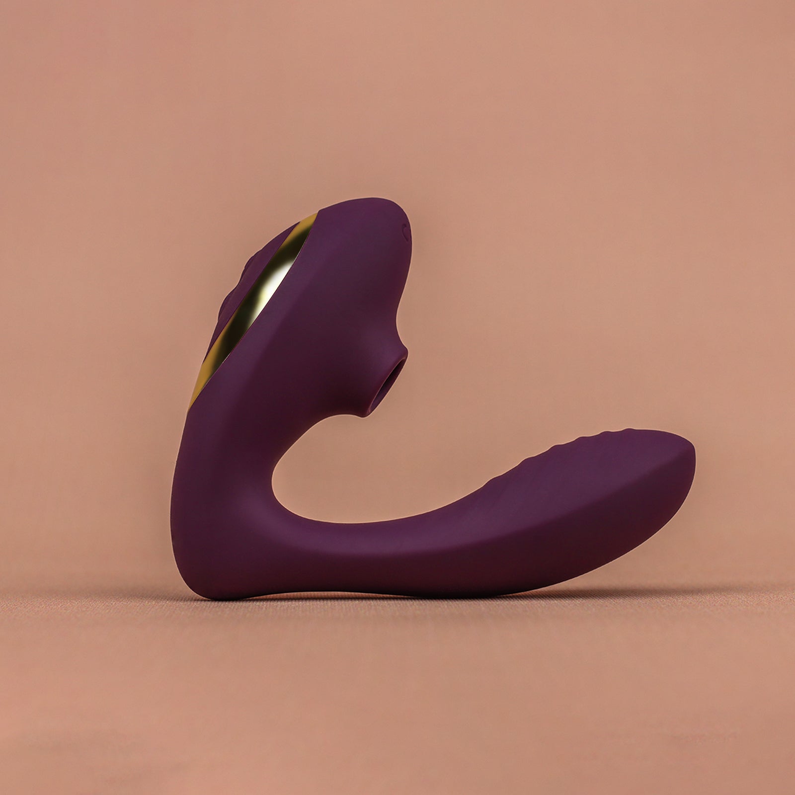 Tracy's Dog OG PRO Clitoral Sucking Vibrator With Pleasure Air, G